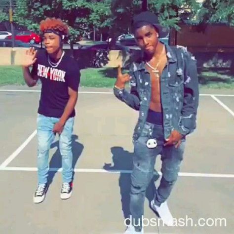 Debo And Chris, Chris Gone Crazy, Influencer City, Dubsmash Videos, Step Up Revolution, Famous Dancers, Funny Dancing Gif, Dance Sing, Dancing Videos