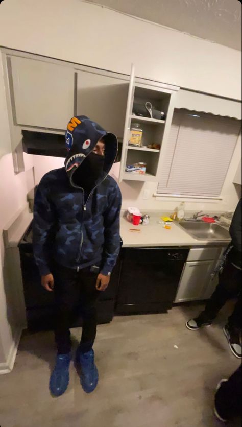 Scammer Outfit, Guy In Tech Fleece, Free Thug Hoodie, Black Nike Tech Fleece Drip, Thug Motivation, Black Hood Men Aesthetic, Bape Jacket, Bape Outfits, Bape Hoodie