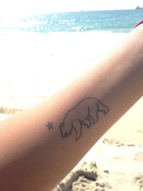 California bear ❤️ tattoo love❤️❤️  forearm ❤️❤️ California Themed Tattoos, California Tattoo For Women, Small California Tattoo, Ca Tattoo California, California Tattoos, California Flag Tattoo, California Bear Tattoo, California Bear Tattoo Outline, California Tattoo Ideas