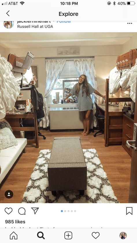 Futon In Dorm Room, Dorm With Lofted Bed, Villanova Dorm, Lofted Bed Dorm Room Ideas, College Bedroom Decor, Dorm Room Layouts, Dorm Stuff, Dorm Style, Dream Dorm