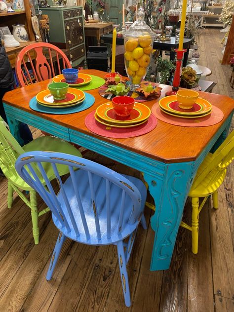 Fun Dining Room Table, Boho Painted Dining Room Table, Maximalist Kitchen Table, Mexican Restaurant Table Decor, Eclectic Dining Table, Colorful Kitchen Table, Colorful Dining Table, Funky Dining Table, Table Painting Ideas Colorful