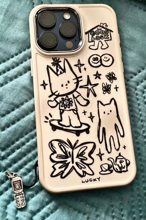 Amazon Phone Cases, Clear Phone Case Design, Phone Craft, Hello Kitty Phone, Diy Phone Case Design, Hello Kitty Phone Case, Phone Case By Types, Cartoon Artwork, Iphone Case Stickers