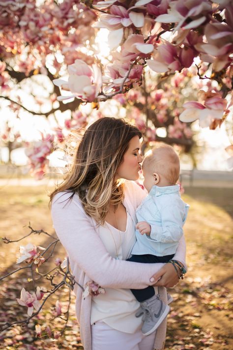 Cherry Blossom Mommy And Me, Family Photos Cherry Blossoms, Cherry Blossom Baby Photoshoot, Cherry Blossom Family Pictures Outfits, Cherry Blossom Photoshoot Family, Blossom Photoshoot Family, Cherry Blossom Family Photos, Cherry Blossom Photoshoot, Washington Dc Cherry Blossoms