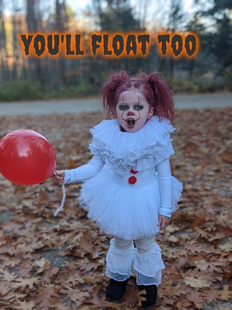 Kids Pennywise Costume, Pennywise Costume For Kids, Pennywise Halloween Costume, Pennywise Halloween, Halloween Outfits For Kids, Clown Halloween Costumes, Cute Couples Costumes, Baby Costumes Girl, Witch Face