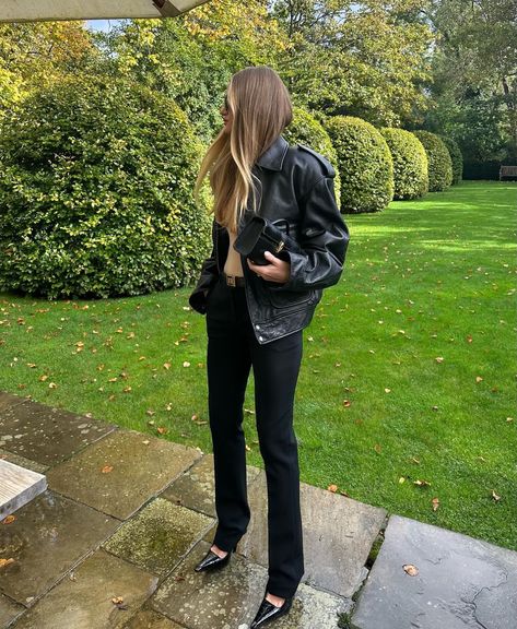 Saint Laurent Outfit, Saint Laurent Heels, Rosie Huntington Whiteley Style, Rosie Hw, Saint Laurent Women, Parisienne Style, London House, Outfit Formulas, Virtual Stylist