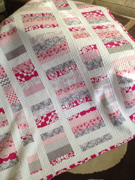 Beautiful pink, white and gray quilt for my niece. Pink And White Quilts, Pink And Grey Quilt Ideas, Pink And Gray Quilts Ideas, Pink Baby Quilts, Pink Baby Quilts Patterns, Coin Quilts, Pink Gray And White Baby Afghan, Baby Quilts Pink And Gray, Pink Scrapy String Quilts