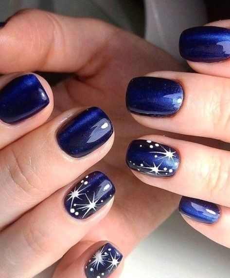 Nails Oval, New Years Nail Designs, New Years Eve Nails, Nails Green, Nails Blue, Makijaż Smokey Eye, Christmas Nails Acrylic, Vacation Nails, Blue Nail