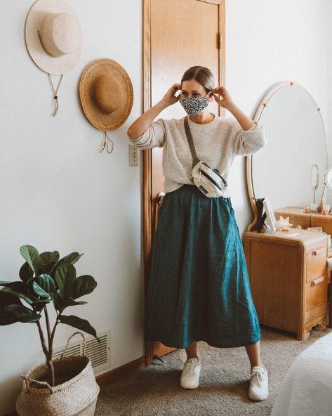 Linen Dress Sneakers Outfit, Linen Dress Fall Outfit, Linen Aesthetic Outfit, Patagonia Hip Pack Outfit, Patagonia Hip Pack, Colourful Minimalist Fashion, Hip Pack Outfit, Mommy Core, Pnw Fashion