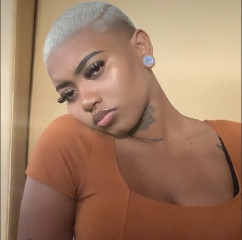 Bald Head Black Women, Sand Blonde, Jada Kingdom, Big Chop Natural Hair, Marley Twist Hairstyles, Short Platinum Blonde Hair, Bald Head Women, Shaved Hair Cuts, Short Shaved Hairstyles