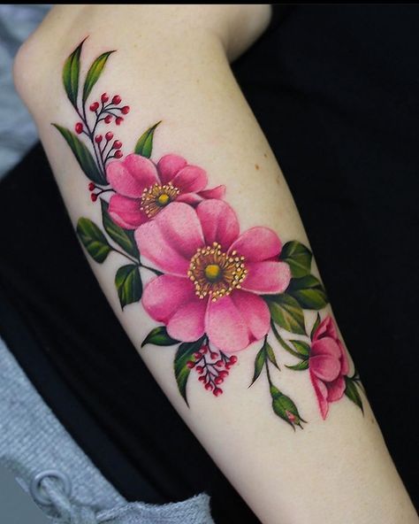 Colour Flower Tattoo Designs, Colour Flowers Tattoo, Tattoo Hoa Mini, Realistic Flower Tattoo Color, Color Flowers Tattoo, Colourful Flower Tattoo, Pink Flowers Tattoo, Pink Flower Tattoo, Tattoo Prep