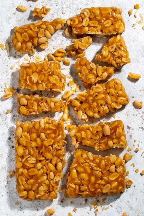 Nut Brittle Recipe Without Corn Syrup, Peanut Brittle Recipe No Corn Syrup, Peanut Brittle No Corn Syrup, Peanut Brittle Without Corn Syrup, Easy Peanut Brittle, Easy Peanut Brittle Recipe, Peanut Brittle Recipe, Brittle Recipes, Peanut Brittle