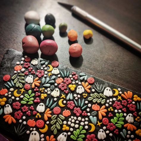 Halloween-inspired polymer clay slab featuring spooky and festive designs. Polymer Clay Projects Diy, Polymer Clay Slab, Polymer Clay Halloween, Art And Craft Ideas, Halloween Clay, Polymer Clay Flower Jewelry, Diy Earrings Polymer Clay, Polymer Clay Jewelry Tutorials, Handmade Clay Jewelry