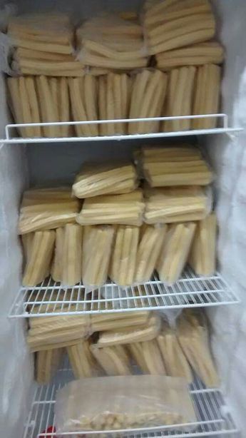 Churos Ideas, Churreria Ideas, Resep Makanan Beku, Mini Churros, Homemade Churros, Churros Recipe, Food Business Ideas, Florida Food, Party Food Buffet