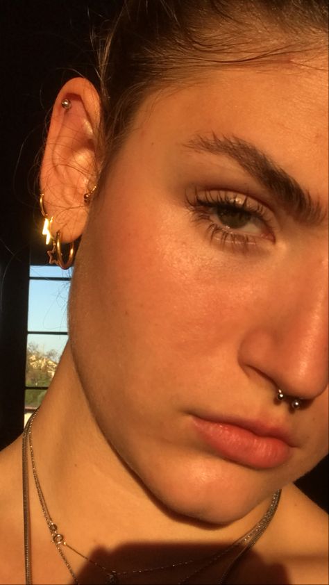 Gold Body Piercing, Gold Hoop Septum Piercing, Golden Septum Piercing, Septum Piercing Gold, Gold Septum Piercing, Golden Hour Selfie, Septum Gold, Wishlist Board, Cute Nose Piercings