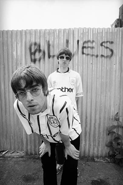 260 Oasis 1994 Photos and Premium High Res Pictures - Getty Images Oasis Aesthetic Wallpaper, Liam Gallagher 1994, Oasis Poster, Oasis Album, Oasis Music, Liam Gallagher Oasis, Band Photoshoot, Oasis Band, Liam And Noel