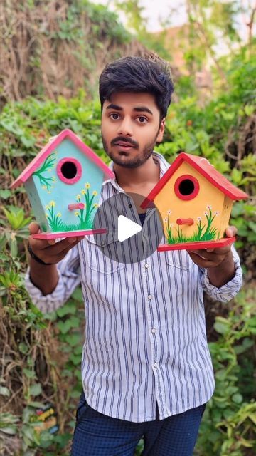 How To Make A Bird House Easy, Diy Cardboard Bird House, Bird Houses Ideas Diy Homemade, Homemade Bird Houses Diy, Cardboard Birdhouse, Bird House Painting Ideas, Diy Birdhouse, Birdhouse Ideas, Homemade Bird Houses