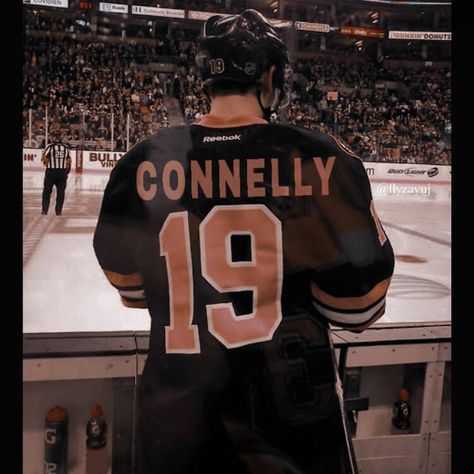 brennelly | brenna jensen & jake connelly | the risk by elle kennedy Jake Connelly, Brenna Jensen, Campus Aesthetic, John Tucker, Sneaks Up, Favorite Book Quotes, Hockey Player, Book Boyfriends, Reading Journal