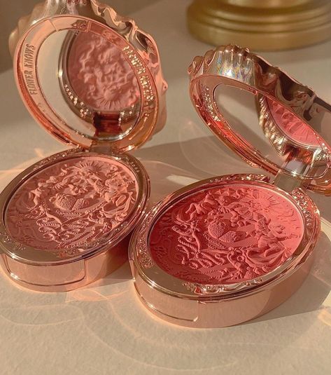 Strawberry Rococo, Flower Knows, Ethereal Makeup, Fancy Makeup, Makeup Obsession, Makeup Items, Makeup Brands, Makeup Essentials, Pretty Makeup