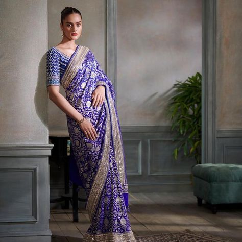 Anita Dongre on Instagram: "Introducing an exquisite collection of Benarasi Sarees handcrafted by master artisans. Each ornate brocade is carefully rendered to perfection. Karuna Saree Set – Blue #AnitaDongre #AnitaDongreBridalCouture #AnitaDongreWeddingCouture #BridalCouture #WeddingWear #FestiveWear2021" Anita Dongre Saree, Royal Saree Look, Modest Saree, Blue Banarasi Saree, Royal Saree, Mehendi Dress, South Asian Women, Kurti Lehenga, A Royal Affair