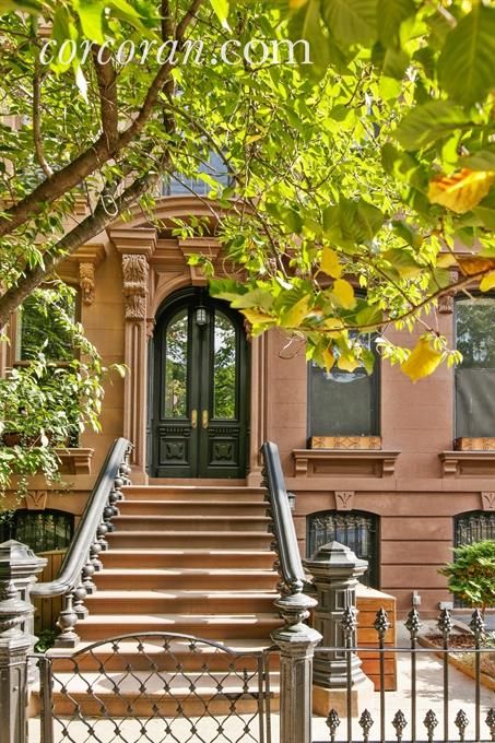 The Charming Park Slope Brownstone from 'The Squid and the Whale' Lists for $5M - Cottages & Gardens Park Slope Brownstone, Manhattan Buildings, House Sales, Park Slope Brooklyn, Brooklyn Park, Brooklyn Brownstone, Garden Floor, Park Slope, Prospect Park