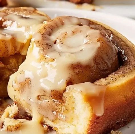 Banana Bread Cinnamon Rolls – Naomi's Recipes Banana Bread Cinnamon Rolls, Banana Bread Cinnamon, Homemade Cream Cheese Icing, Bread Cinnamon Rolls, Bread Cinnamon, Cinnamon Rolls From Scratch, Active Dry Yeast, Fruit Compote, Buttery Biscuits