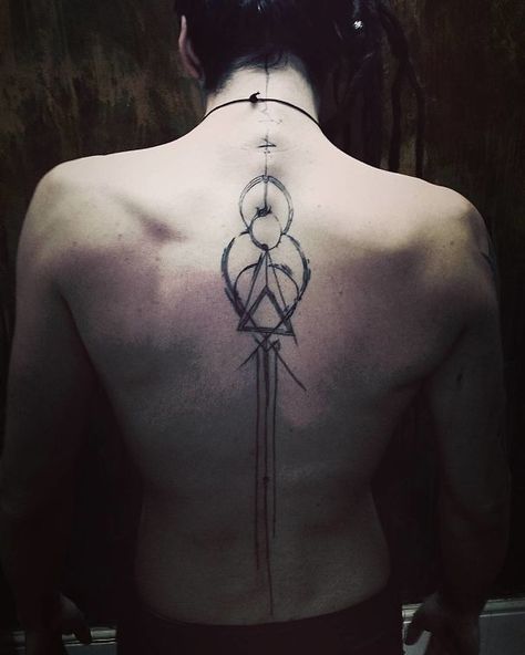 20+ Of The Best Spine Tattoo Ideas Ever Spine Tattoo Geometric, Dark Spine Tattoos For Women, Dark Spine Tattoo, Male Spine Tattoos, Spinal Tattoo For Men, Men Spine Tattoo, Geometric Spine Tattoo, Mens Spine Tattoo, Wiccan Tattoo