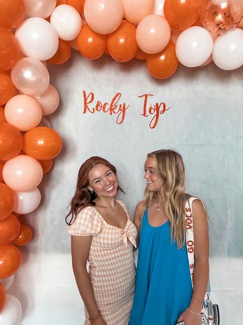 Tennessee Grad Party, Utk Graduation Party, Tennessee Graduation Party, University Of Tennessee Graduation Party, 2enior Ye4r, Univ Of Tennessee, University Food, Senior Szn, Grad Party Decorations