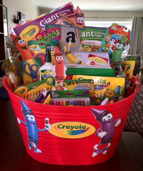 Crayola themed basket for basket auction Easter Basket Fundraiser Ideas, Gift Basket Ideas For Silent Auctions, Baskets For Raffles Fundraisers Kids, Art Raffle Basket Ideas, Crayola Gift Basket, Craft Raffle Basket Ideas, Ideas For Chinese Auction Baskets, Craft Basket Ideas Silent Auction, Chinese Basket Ideas