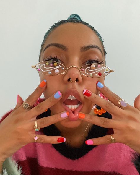 Nail Photoshoot Ideas, Nail Photoshoot, Keto Candy, Boujee Aesthetic, Tooth Gem, Nail Photos, Model Call, Foto Poses, Event Outfit