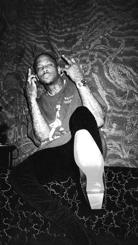 Yg Rapper, Hip Hop Wallpaper, Gangsta Rap, Long Live, Hip Hop Fashion, Tap Shoes, Air Jordans, Rap, Dance Shoes