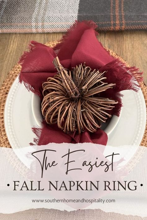 These simple DIY napkin rings are the perfect addition to up an autumn table for very little time or money! Diy Fall Napkin Rings, Fall Napkin Rings Diy, Fall Napkin Rings, Diy Napkin Rings, Seasonal Decor Fall, Fall Napkins, Napkin Rings Diy, Rings Diy, Diy Napkins