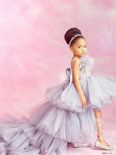 Girls Pageant Gowns, Three Tiered Skirt, Cheap Flower Girl Dresses, Girls Dresses Online, Blush Pink Dresses, Ivory Flower, Girls Pageant Dresses, Tiered Skirts, Cute Prom Dresses