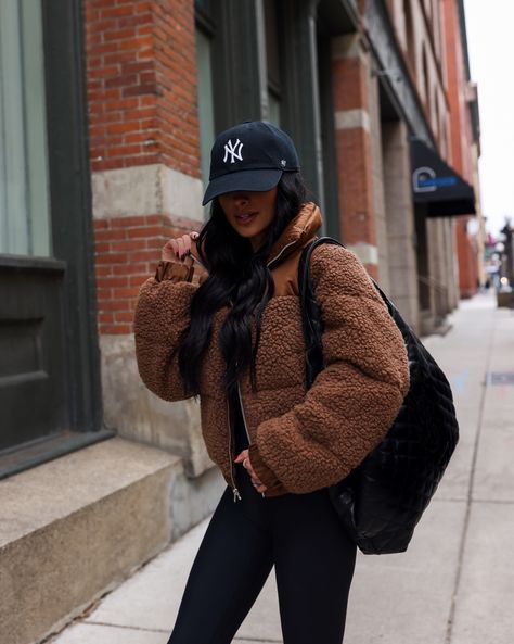 Shop Ultra Mini Puffer and other curated products on LTK, the easiest way to shop everything from your favorite creators. Ugg Mini Boots Outfit, Sherpa Jacket Outfit, Ugg Mini Boots, Puffer Jacket Outfit, Mini Boots, Ugg Mini, Activewear Sets, Winter Fits, Nyc Fashion