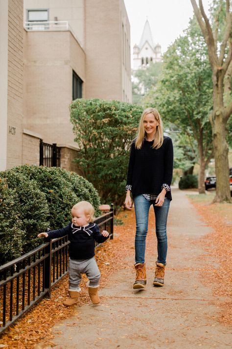 Duck Boot Outfits, Bean Boots Outfit, Style Duck Boots, Duck Boots Outfit, Ll Bean Boots, Preppy Wardrobe, Kelly In The City, Outfit Preppy, Winter Boots Outfits