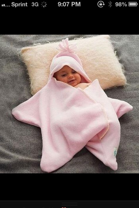 Patrick Star!!!!! Baby Starfish, Perlengkapan Bayi Diy, Baby Slaapzakken, Diy Bebe, Nursery Accessories, Foto Baby, Baby Diy, Baby Wraps, Diy Baby