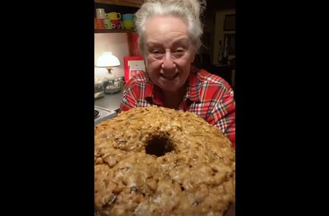 Brenda Gantt Orange Slice Cake Recipe, Orange Slice Cake Brenda Gantt, Brenda Gantt Orange Slice Cake, Brenda Gnatt, Brenda Gantt Recipes, Orange Slice Cake, Grandma Recipes, Fried Green Tomatoes Recipe, Candy Bar Cake