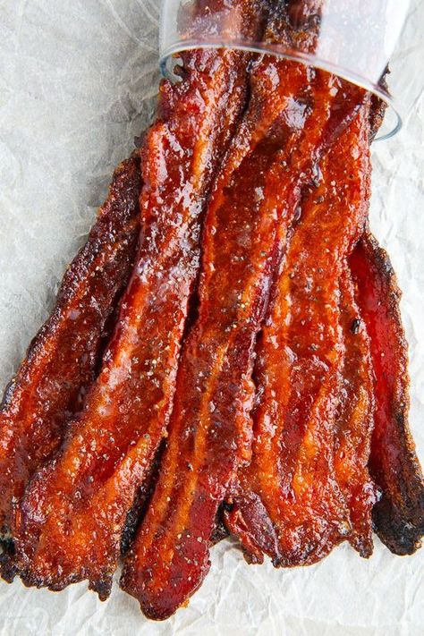 How To Make Maple Bacon, Maple Candied Bacon Recipe, Food Truck Recipes, Maple Candied Bacon, Candy Bacon, Candied Bacon Recipe, Oven Baked Bacon, Maple Candy, Pastas Recipes