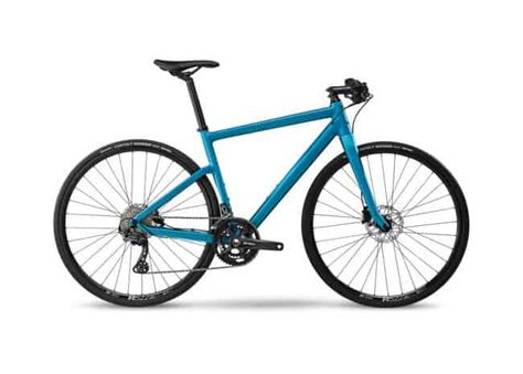 Updated 2020 bikes! We rounded up some of the fastest and lightest flat bar hybrid road bikes from the major manufacturers. You'll have a hard time choosing Flat Bar Road Bike, Kona Bikes, Hybrid Bikes, City Los Angeles, Urban Bicycle, Road Racing Bike, City Model, Buy Fish, Hybrid Bike