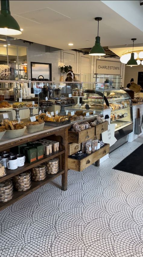 Farmhouse Cafe Interior Design, Country Cafe Interior, Bakery Interior Vintage, Country Bakery Design, Deli Design Ideas, Bakery Shop Design Vintage, Country Coffee Shop, Farmstall Decor Coffee Shop, French Bakery Aesthetic Kitchen