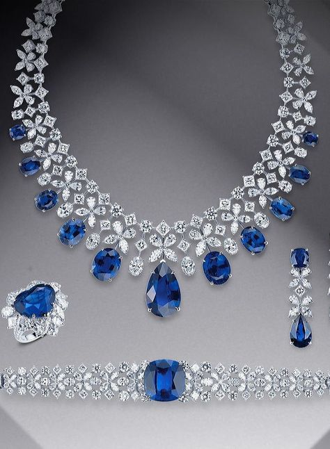 Diy Jewelry Easy, Inexpensive Jewelry, Diamond Jewelry Set, Diamond Necklace Designs, Bridal Diamond Jewellery, Diamond Jewelry Necklace, Blue Stones, Diamond Jewelry Designs, Royal Jewels