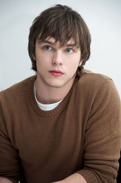 Neil Mysterious Skin Icon, Tony Skins, Jack O Connell Skins, Nicholas Hoult Skins, Nicholas Hoult Photoshoot, Nicholas Galitzine High Strung, Warm Bodies, Skin Photo, Skins Uk