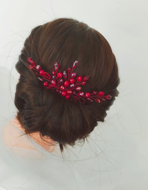 Red hair comb / Wedding decorative comb / Red bridal headpiece / / Ukrainian crystal hair accessories / Red headpiece Red Wedding Hair, Red Bridal Hair, Red Headpiece, Venus Sign, Red Hair Clips, Red Hair Accessories, Hair Accessories Red, Bridesmaid Hair Pins, Dark Blue Hair