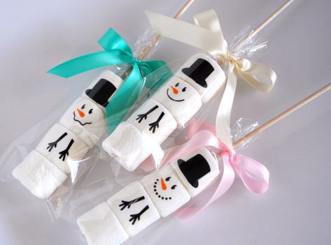 Featured ETSY Products – Page 265238765 – Baby Shower Ideas 4U Marshmallow Favors, Snowman Hot Chocolate, Winter Party Favor, Marshmallow Snowmen, Hot Chocolate Gifts, Hot Chocolate Gift, Christmas Gift Basket Ideas, Diy Gift Set, Snowman Gifts