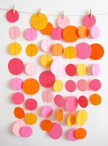 If the previous DIY decoration idea seemed too complicated or time consuming, then these circle garlands are an easier project. To make these, cut bits of cardboard or felt into circles and join them together by sewing a piece of string through them all. Hang them from the wall, ceiling Circle Garland, Fabulous Diy, Orange Paper, Paper Garland, Diy Party Decorations, Diy Party, Diy Paper, Party Time, Party Planning