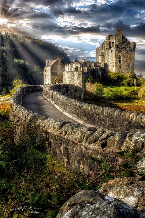 Eilean Donan Castle, Scotland Forever, Eilean Donan, The Isle Of Skye, Scottish Castles, Dark Heart, West Highlands, Isle Of Skye, The Isle