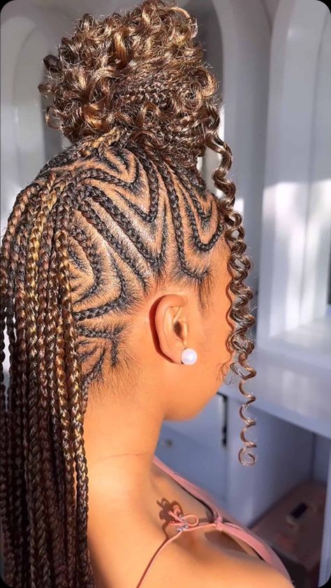 25 Boho Braided Mohawk Hairstyles For A Versatile 5-In-1 Look Butterfly Braids, Braided Mohawk, Braided Mohawk Hairstyles, Boho Braided Hairstyles, Marley Braids, Braided Hairstyles For Black Women Cornrows, Big Box Braids Hairstyles, Mohawk Braid, African Hair Braiding Styles