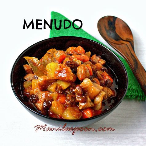 Beef Menudo Recipe, Dinner Recipes Pork, Pork Menudo Recipe, Pork Menudo, Menudo Recipe, Boneless Pork Ribs, Recipes Pork, Filipino Food, Bay Leaves