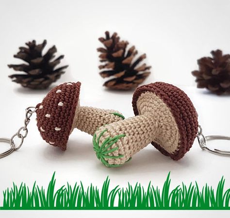 Mushroom Keychain Crochet, Crochet Mushroom Keychain, Crochet Toadstool, Crochet Mushrooms, Mushroom Keychain, Toadstool Mushroom, Crochet Tree, Keychain Crochet, Crochet Brooch