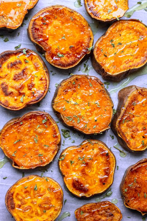 Roasted Sliced Sweet Potatoes, Sweet Potatoes Oven, Honey Recipes Baking, White Sweet Potato Recipe, Baked Sweet Potato Oven, Healthier Sides, Honey Roasted Sweet Potatoes, Roasted Sweet Potato Slices, Baked Sweet Potato Slices