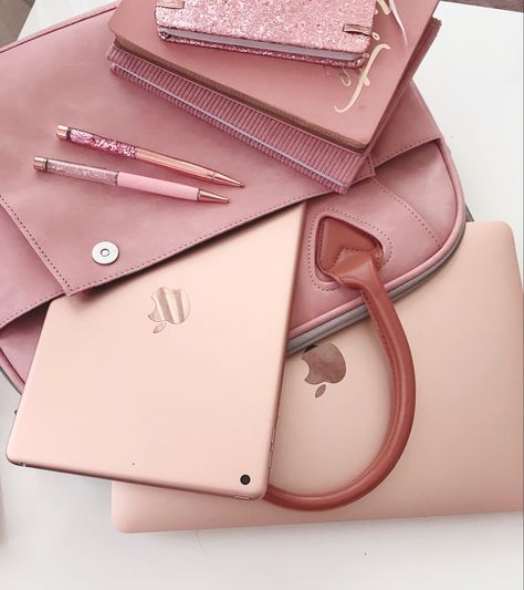 Law School Pink Aesthetic, Lawyer Pink Aesthetic, Pink Professional Aesthetic, Pink Teacher Aesthetic, Pink Work Aesthetic, Pink Business Woman, Pink Aesthetic Business, Pink Business Aesthetic, Pink Aesthetic Laptop